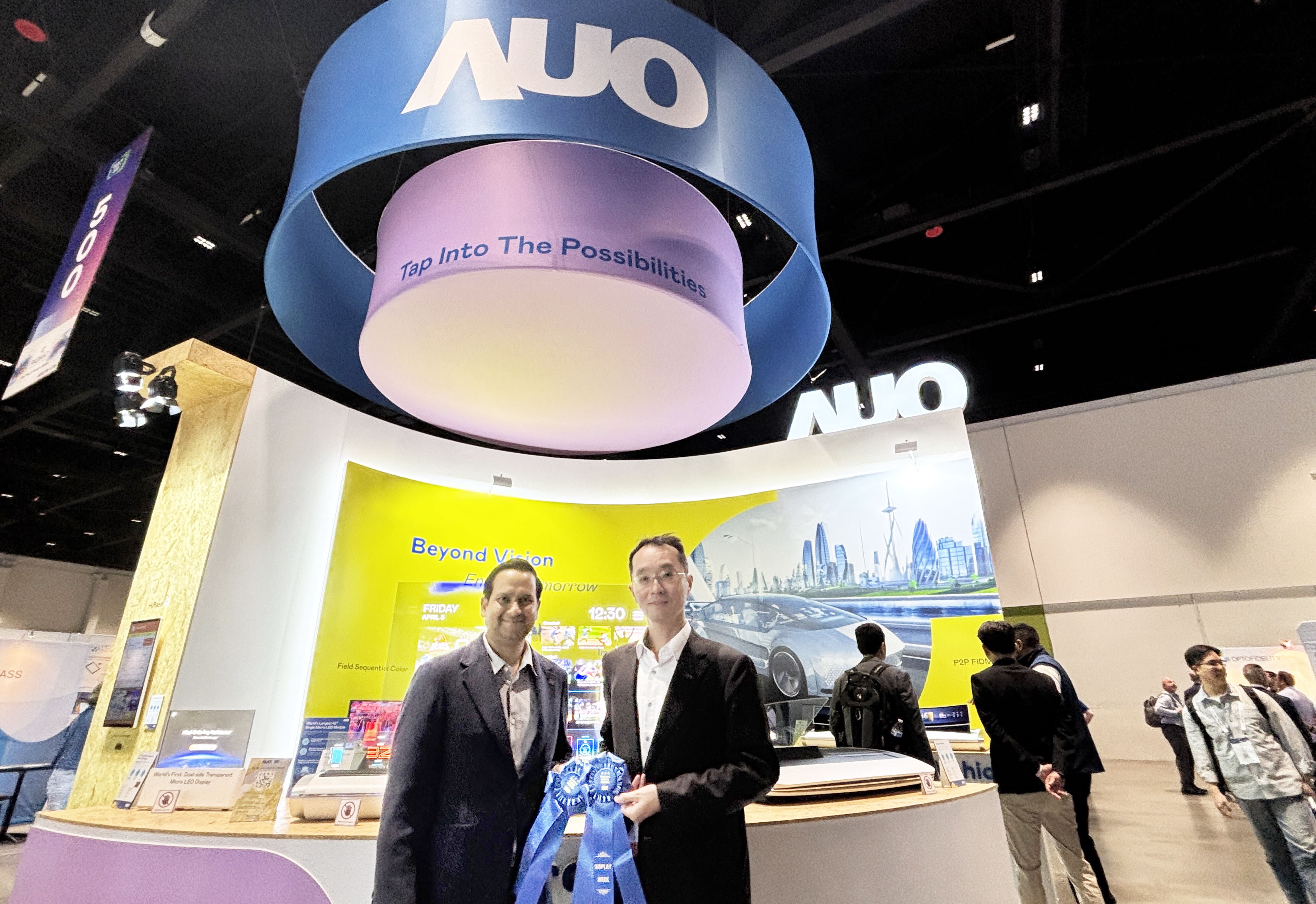 AUO’s product showcase and strong technology demonstration shone at SID 2025, earning both the “Best Micro LED-Based Technology” and “Best Medium Booth” awards. Its leading R&D capabilities were unanimously recognized by SID and industry experts in attendance.