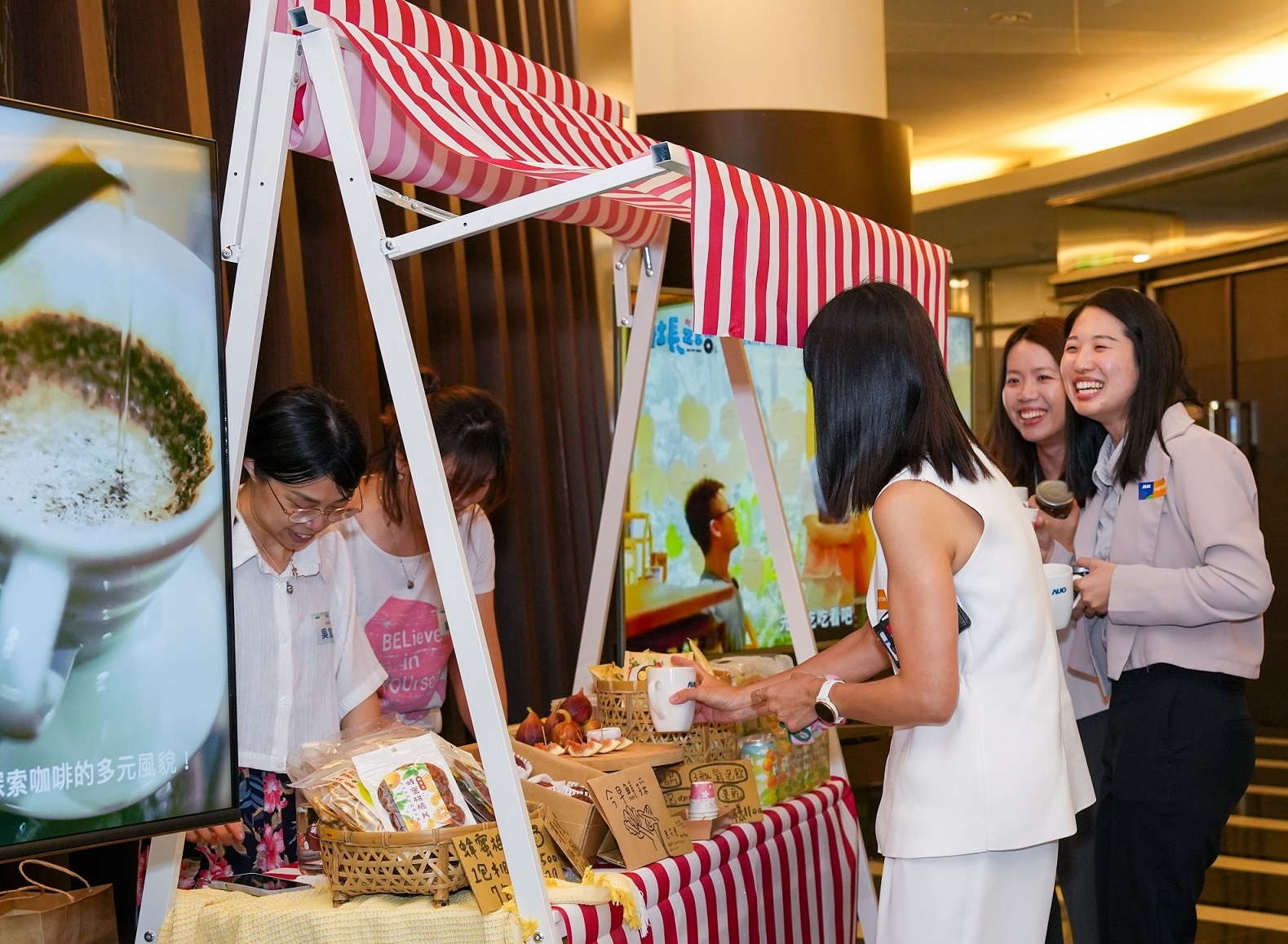 鼎博CSR共榮大會首度邀請新竹在地社會創生品牌「鴻梅文創」及「大山北月」，展示在地飲食與工藝，體現鼎博對在地社區共融的長期投入